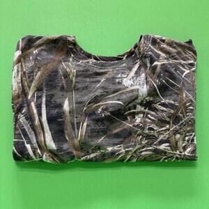 Game Winner RealTree Camo Short Sleeve Hunting T-Shirt Men's Size Small Outdoor